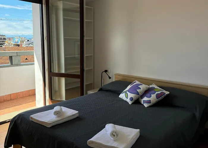 Isola- Attico Con Balcone Apartmán Milán