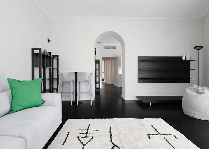 Just Urban - Stylish And Spacious 90 Sqm Flat - 5 Min To M1 And M2 아파트 밀라노