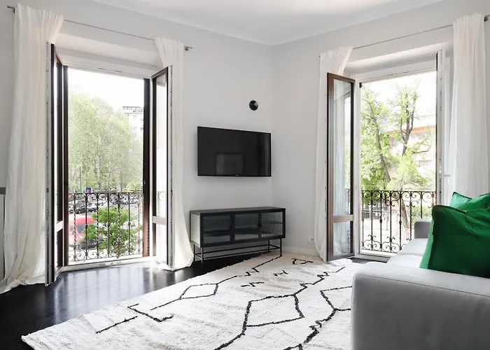 Just Urban - Stylish And Spacious 90 Sqm Flat - 5 Min To M1 And M2 아파트 *