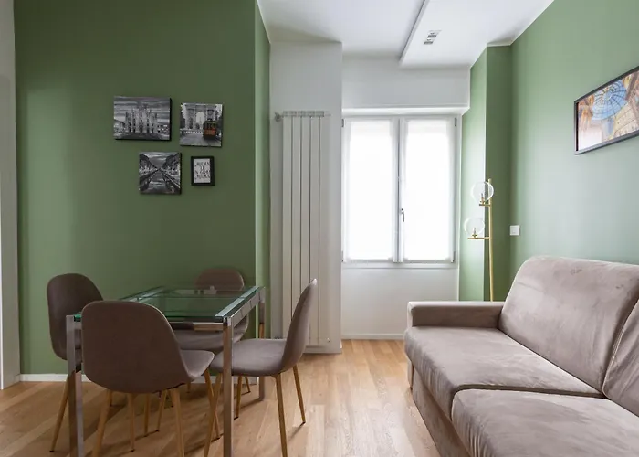 Easytopstay - Corso Sempione Modern Flat Apartment Mailand