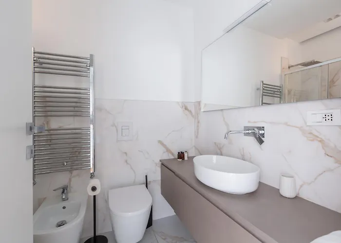 Easytopstay - Corso Sempione Modern Flat * Mailand