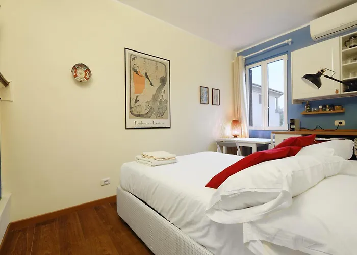 Boutique Loft On Navigli; Stylish Bright