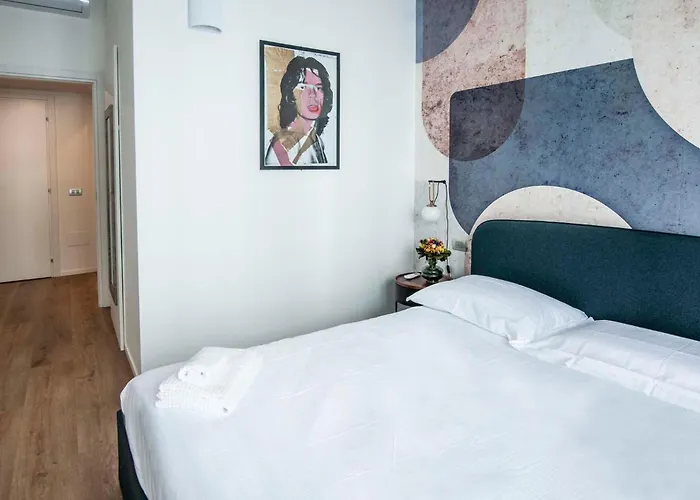 Soperga 10 - Popart Flat In شقة ميلان