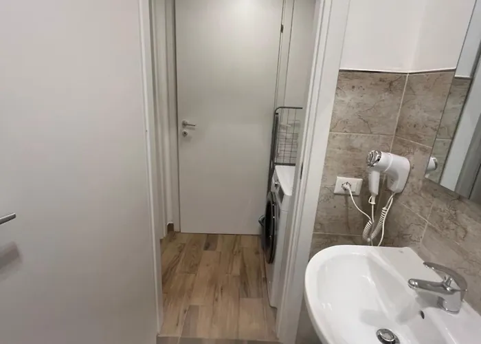 Precotto M1 - Jcube Hotellerie Apartament Mediolan