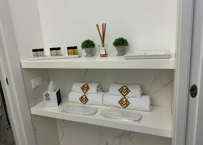 Maisons Via Torino * Milano