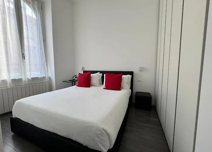 Maisons Via Torino * Milano