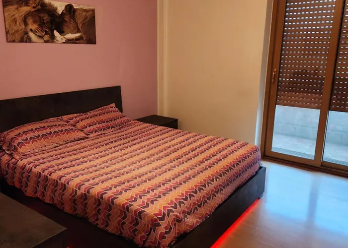 Homestay Stanza Privata In Condiviso Vicino A Centro Milan