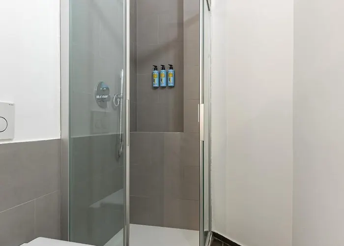 Beplace In De Amicis 아파트 밀라노