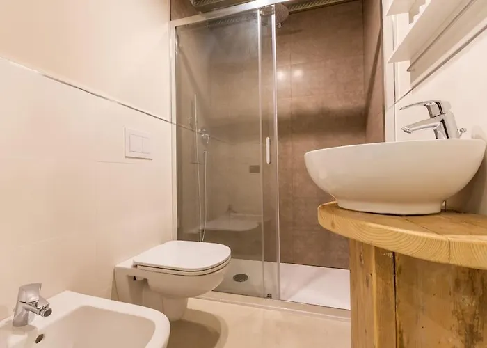 Sp15 -isola- Super Large Appartement