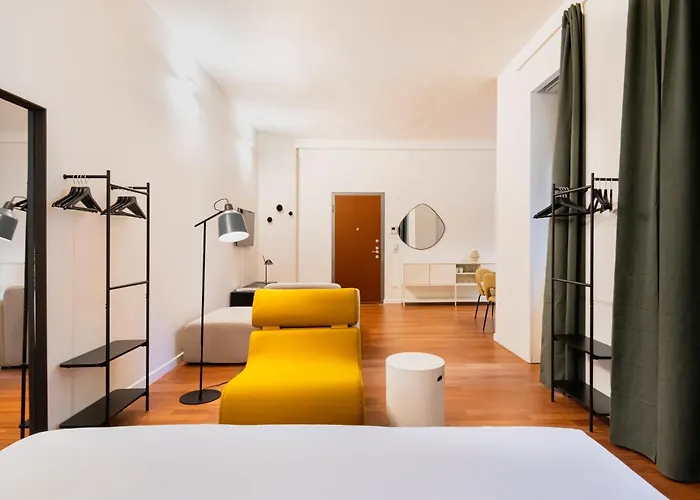 Relstay - Montenapoleone Apartment *