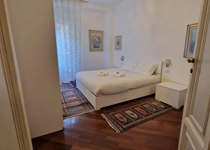Daire Duomo - Fontana Cozy With Terrace *