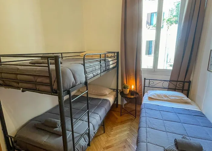 Dea Dreams - Old Style Apartment