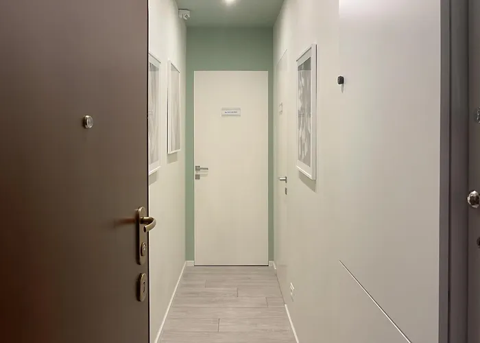 Woods - Self Check-in, Design District *