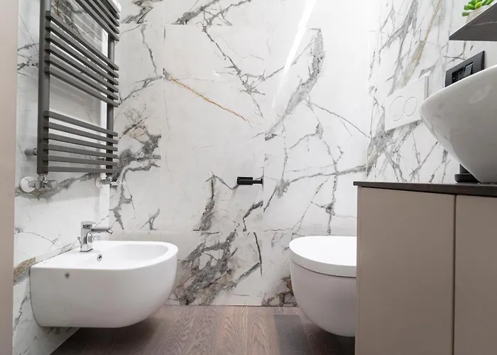 Apartman Designed In Center Gae Aulenti Area With Ac, Wifi And Subway Airport Connected Steps From Station
