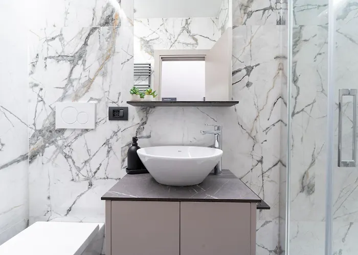 Apartman Designed In Center Gae Aulenti Area With Ac, Wifi And Subway Airport Connected Steps From Station *