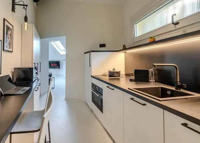 Navigli - Design With Private Terrace Daire Milano