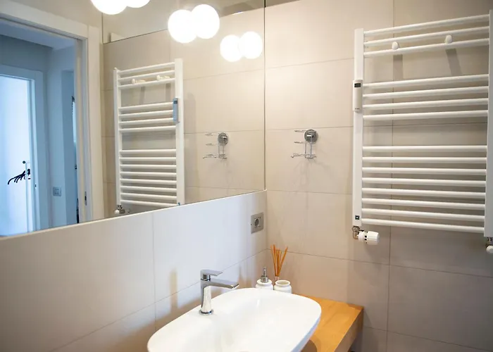 아파트 Ilcenacolo Cadorna Design 4 Persone Mico Mpx 밀라노