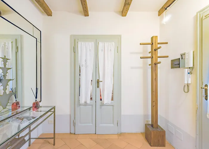 Apartament Luxury Naviglio House - 10 Min Cathedral Mediolan