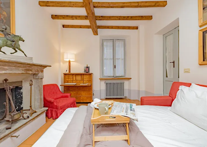 Apartament Luxury Naviglio House - 10 Min Cathedral *