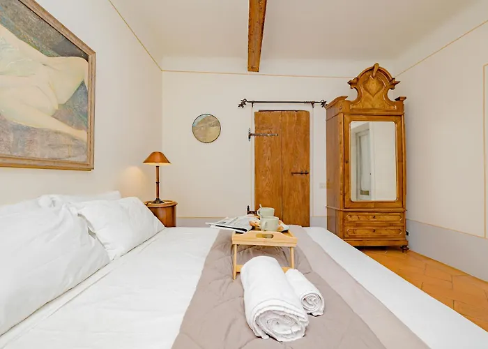 Luxury Naviglio House - 10 Min Cathedral Apartament Mediolan
