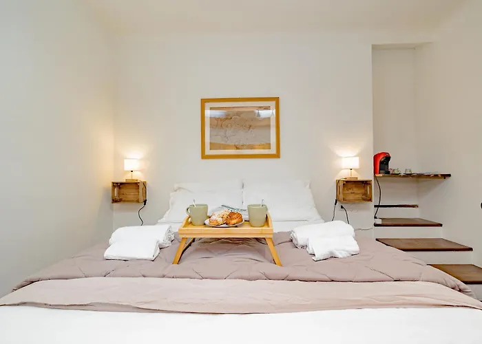 Luxury Naviglio House - 10 Min Cathedral Apartament