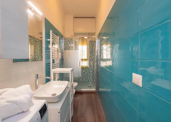 I Host - Sebino 4 밀라노