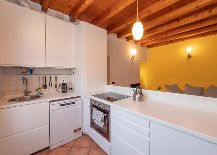 Silent Flat Between Duomo And Navigli Milano