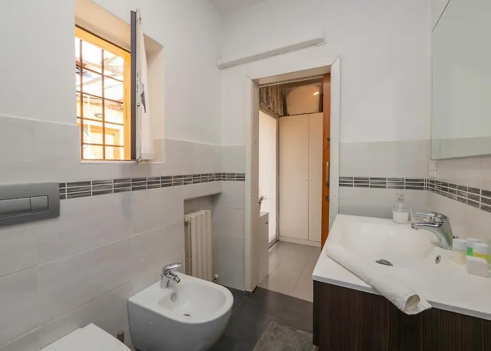 Silent Flat Between Duomo And Navigli Milano