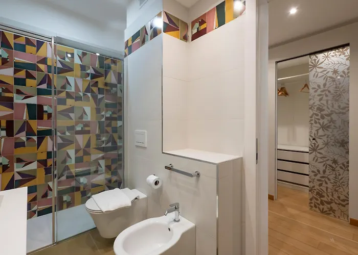 Apartment Elegante E Luminoso Con Box Auto A Pochi Passi Da Metropolitana M4 Milan