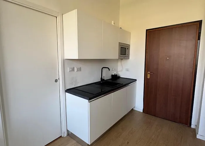 Stardust Padre Giuliani 밀라노