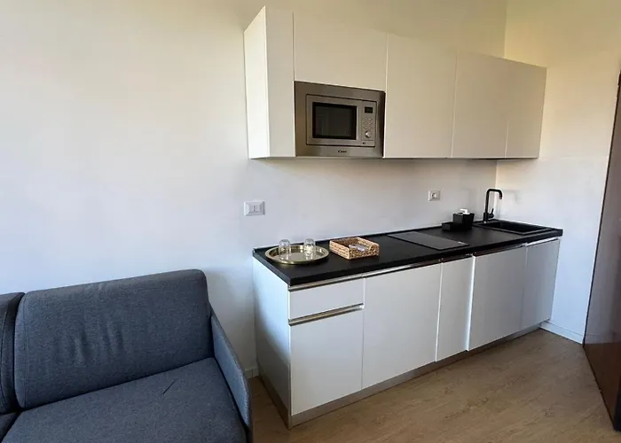 Stardust Padre Giuliani 밀라노