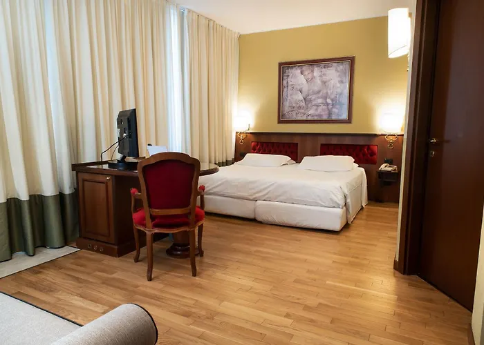 Alga Hotel 3*