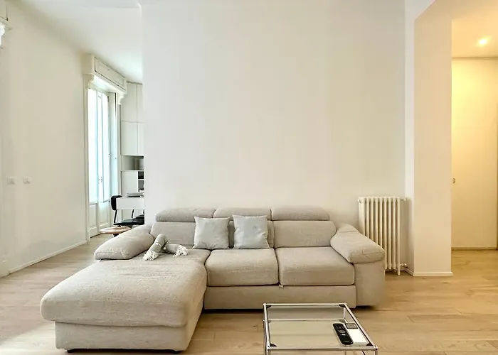 Apartman The White House In Milánó