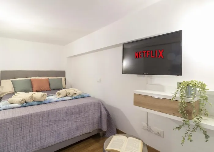 Luxloft Bocconi - 2 Bathrooms - Free Parking ミラノ