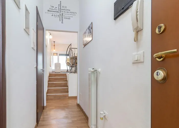 Luxloft Bocconi - 2 Bathrooms - Free Parking * ミラノ
