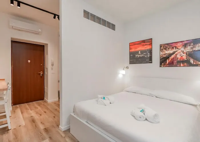 I Host - Pomponazzi Iris Apartmán *