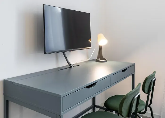 Fiorenti - New Flat In The Heart Of Navigli Διαμέρισμα *