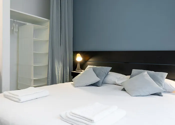 Fiorenti - New Flat In The Heart Of Navigli Διαμέρισμα *
