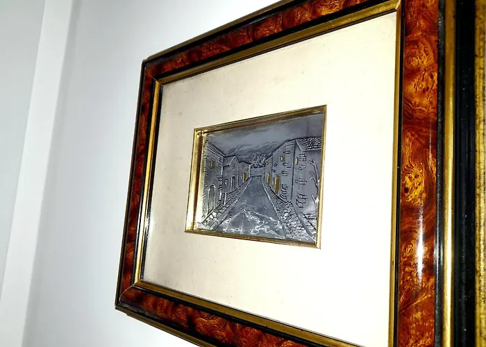 -l' Oasi Del Turista, Room2- Station Milánó