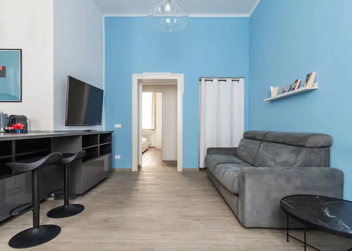 Apartment In Piazza A Isola