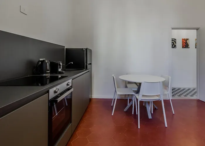 Апартаменты Easytopstay - New And Functional Near The Metro Милан
