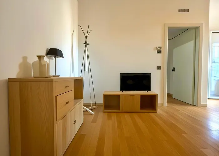 - Not Active Apartment