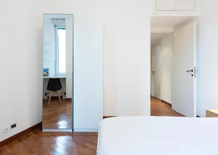 Stylish Brera Apartment *