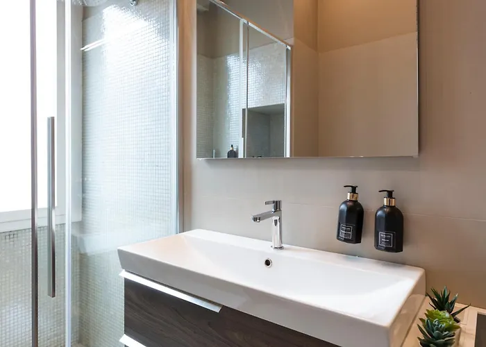 Arena Modern アパート ミラノ