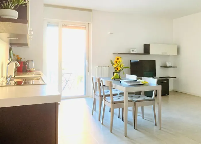 Stepandgo Navigli * מילאנו