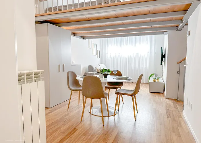 Brunacci - 5 Min Dai Navigli Apartmán Milán