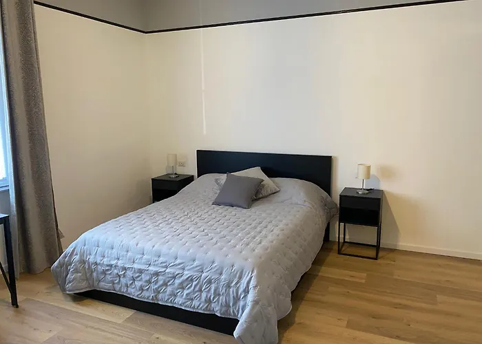 Grey House * מילאנו