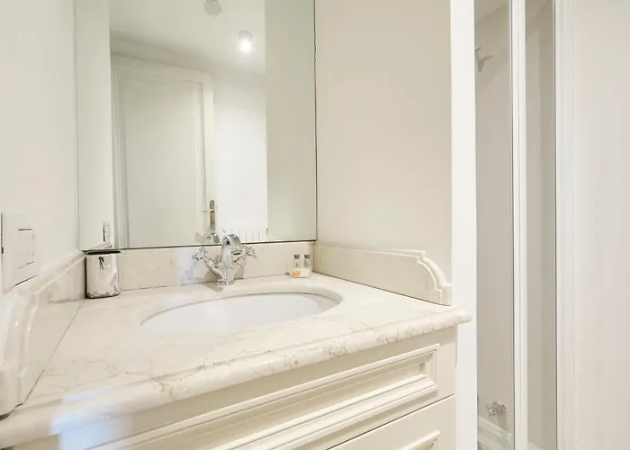 Elegante Quadrilocale Conciliazione - Mirable Pm Apartamento