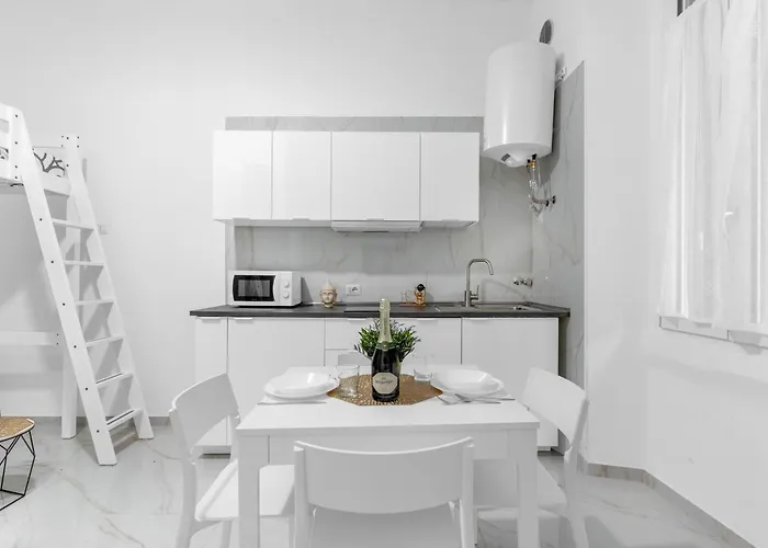 Arq16 - Duomo-loreto - - Modern Milano