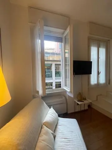 Two-room San Babila Appartement